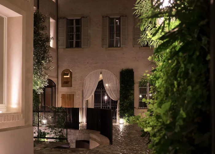 Отель Bellacorte Gentiluogo Per Viaggiatori Парма